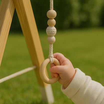 Houten Babygym inclusief 5 speeltjes Maxx Kidz - 0 tot 6 maanden